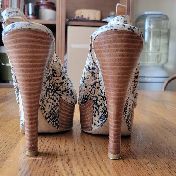 Steve Madden Luxe sz 6 snake print heels - Picture 4 of 8